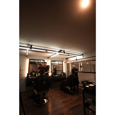 Ambiente interno Plaza Barbearia